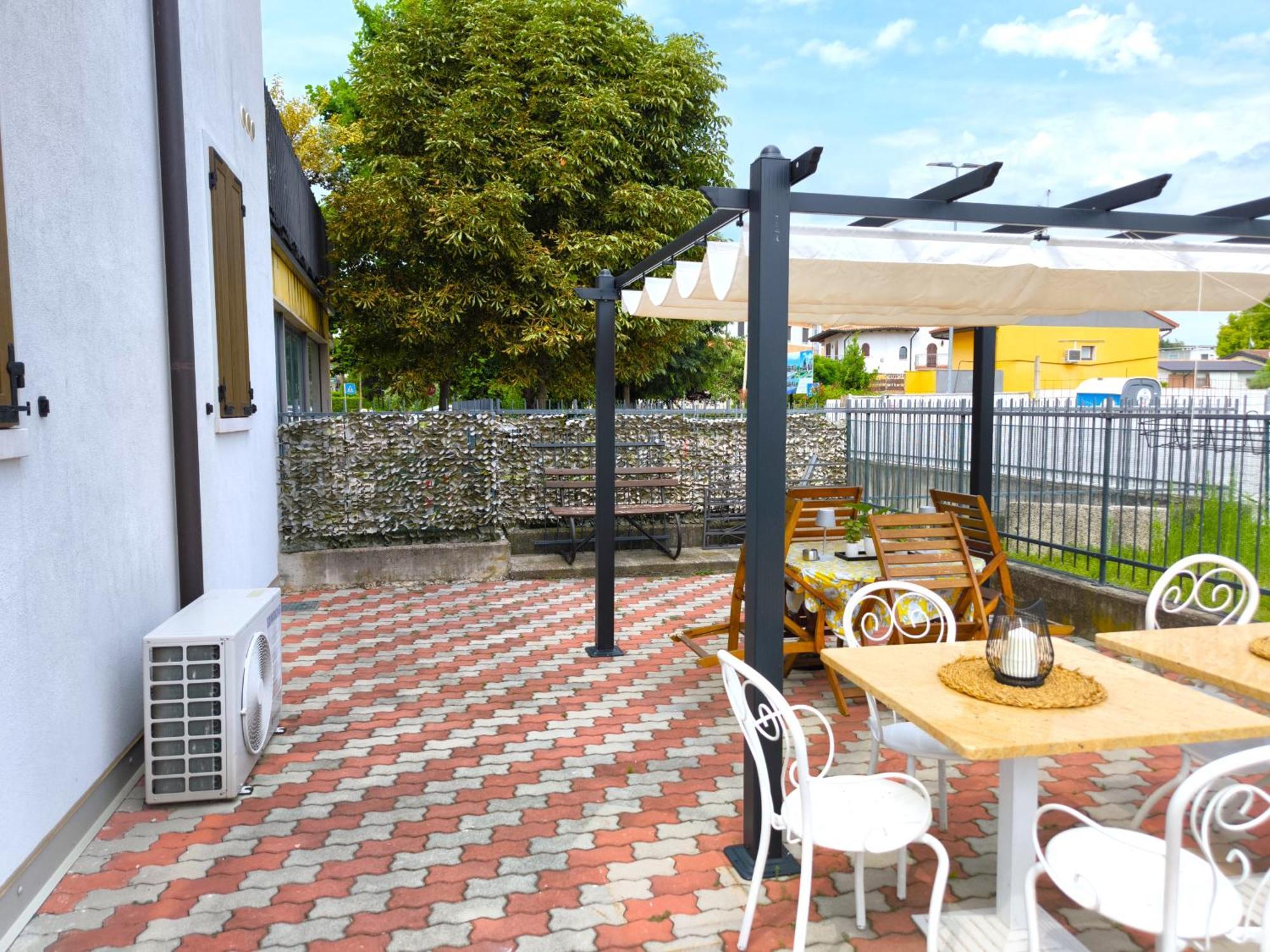 Sg Rooms - Casa Laura Peschiera del Garda Ngoại thất bức ảnh