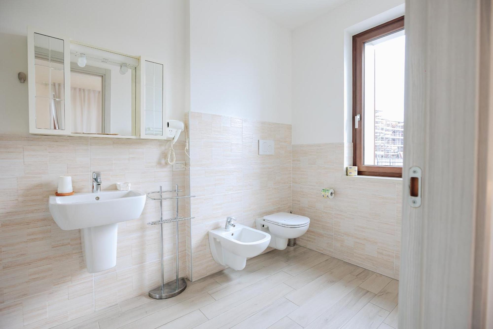 Sg Rooms - Casa Laura Peschiera del Garda Ngoại thất bức ảnh