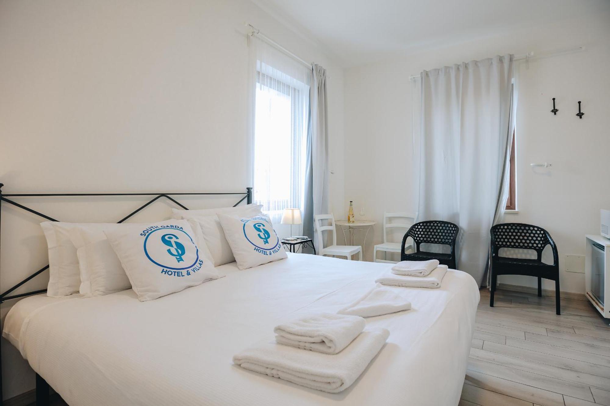 Sg Rooms - Casa Laura Peschiera del Garda Ngoại thất bức ảnh