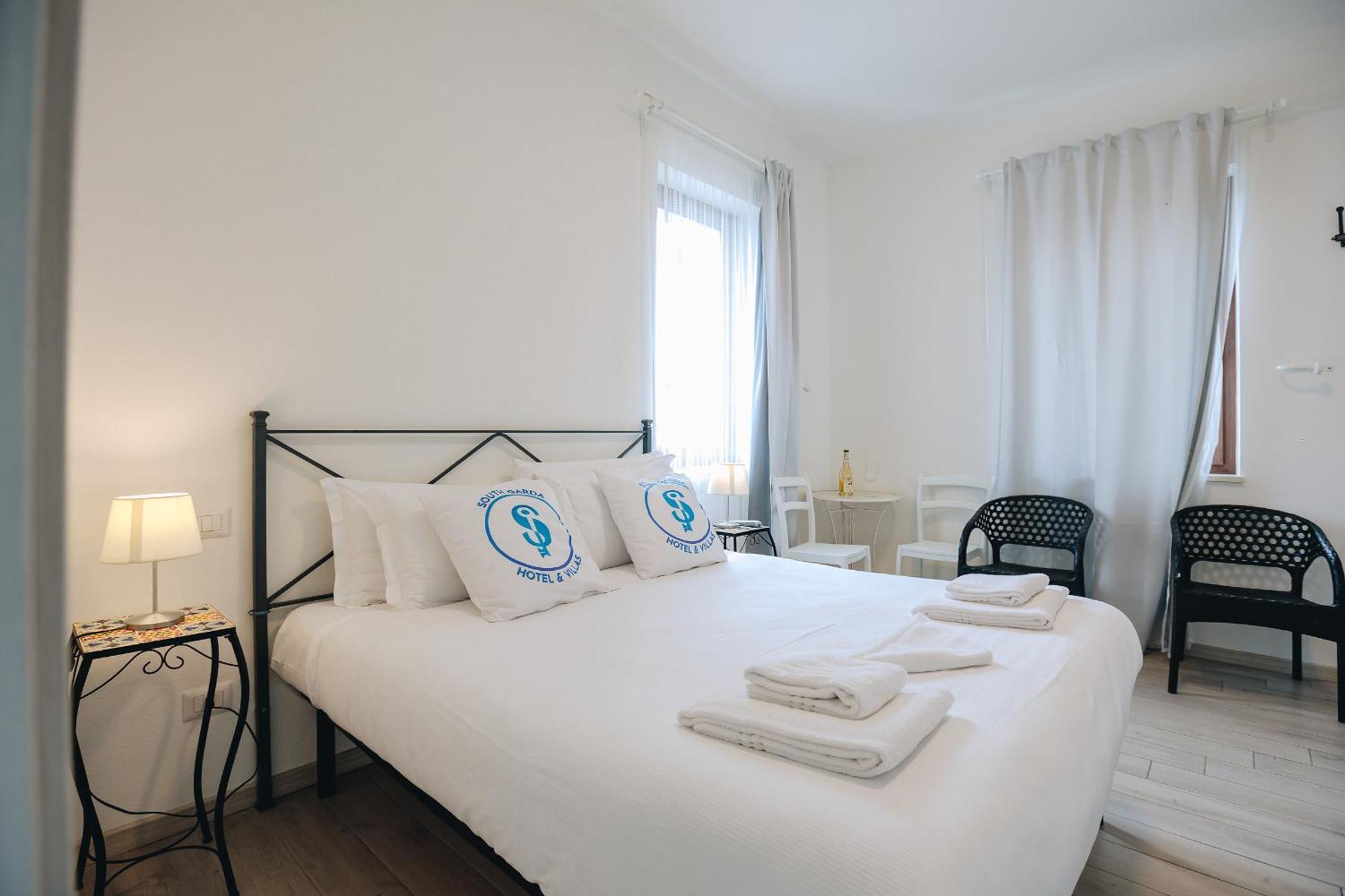 Sg Rooms - Casa Laura Peschiera del Garda Ngoại thất bức ảnh